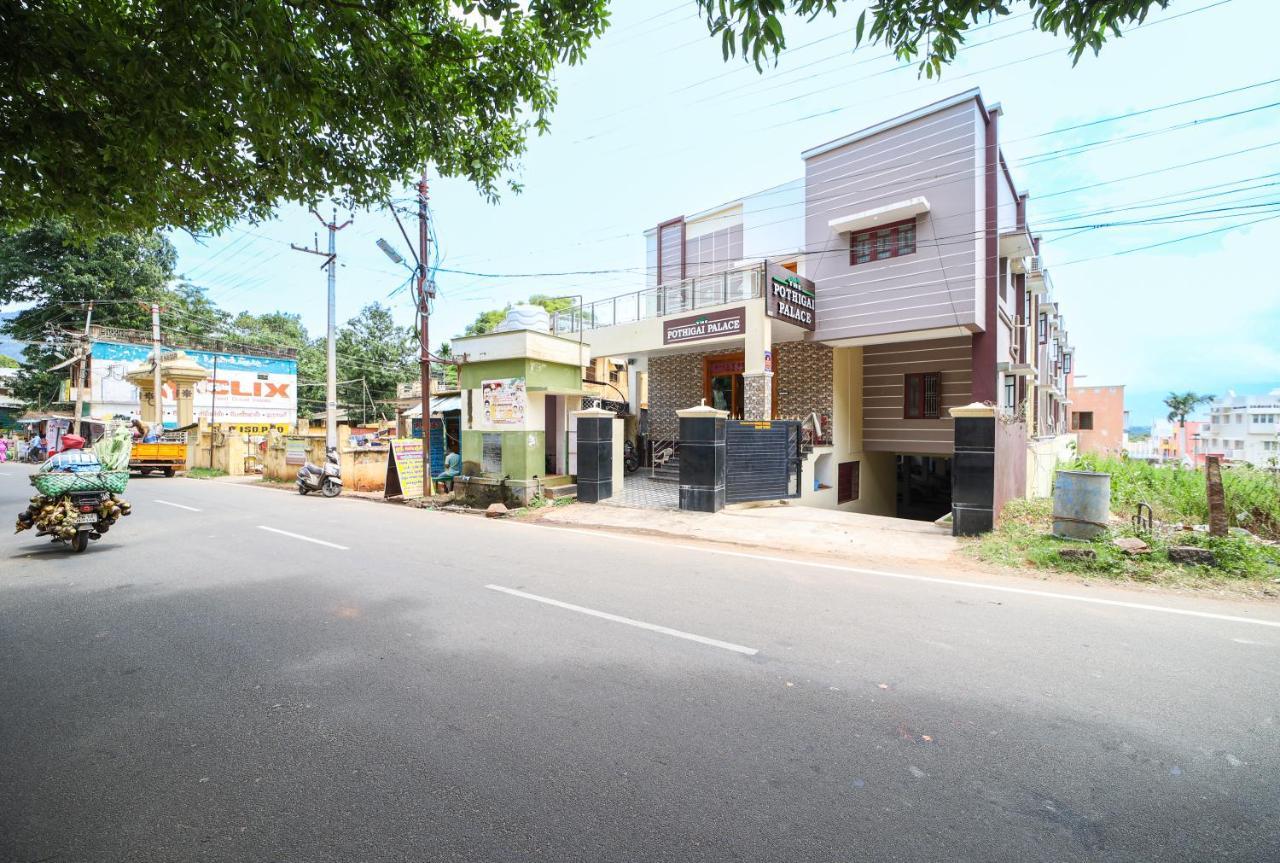 The Pothigai Palace Hotel Kuttālam Exterior foto